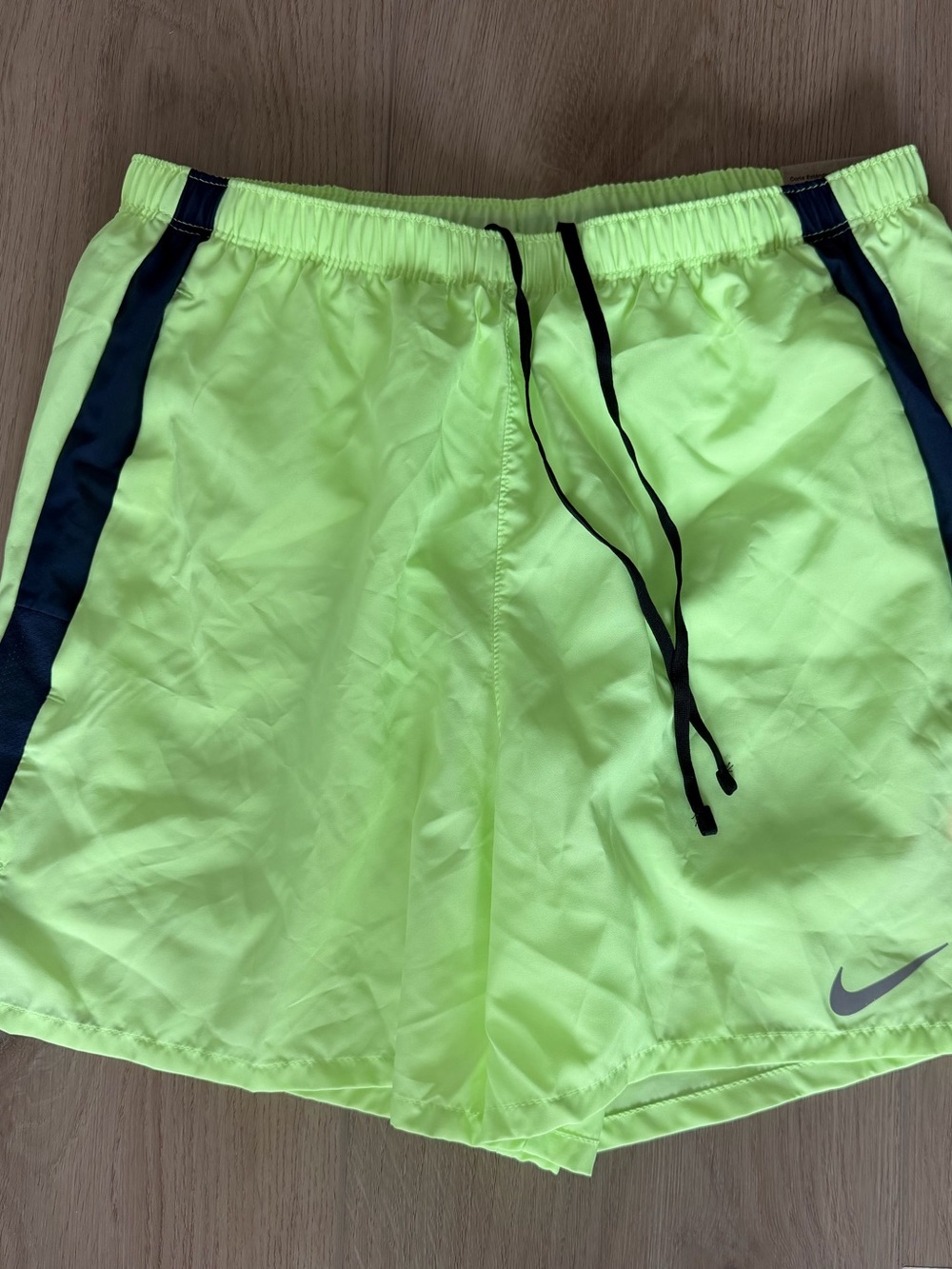 Nike Dri-FIT Challenger 5" Brief-Lined Running Shorts - SMALL - NWT Ghost Green